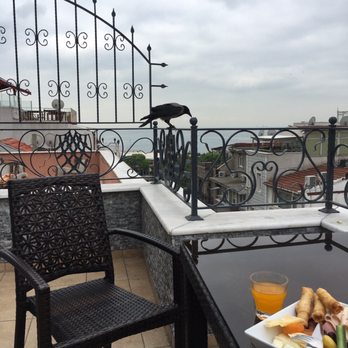 Hotel Amira Istanbul - Hotel room balcony - Hotels Near Me - Istanbul, 34