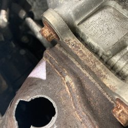 Bailey's Auto Service - Cracked Converter