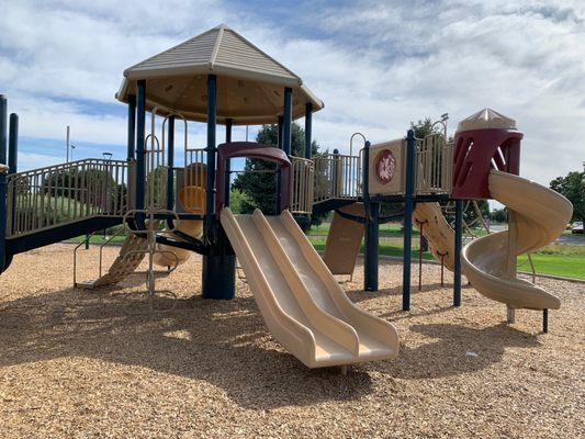 PARKER RECREATION CENTER - 31 Photos & 28 Reviews - 17301 Lincoln Ave ...