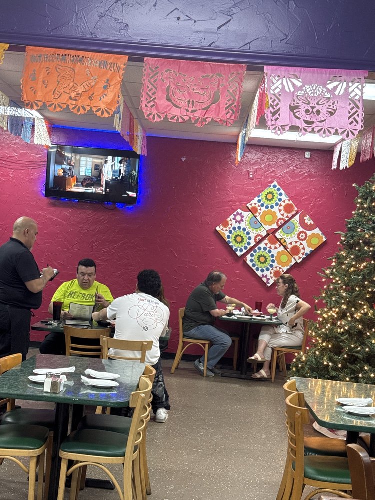 Los Alebrijes Mexican Restaurant