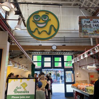 Lee's Donuts - Donuts Near Me - Vancouver, British Columbia Lee's Donuts - Donuts Near Me - Vancouver, British Columbia