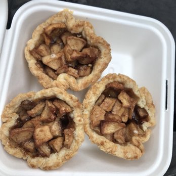 The Happy Apple Pie Shop - Desserts Near Me - Oak Park, Illinois The Happy Apple Pie Shop - Desserts Near Me - Oak Park, Illinois