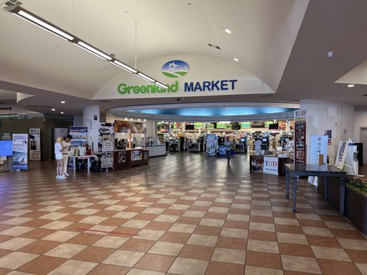 Greenland Supermarket by null