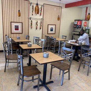 Red Salsa Tacos & More - Sitting area - Mexican Near Me - Spring, Texas
