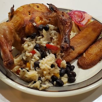 El Paraiso - Gallina Rellena - Colombian Near Me - Urbana, Illinois