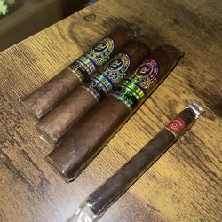 McCranie's Pipe Shop