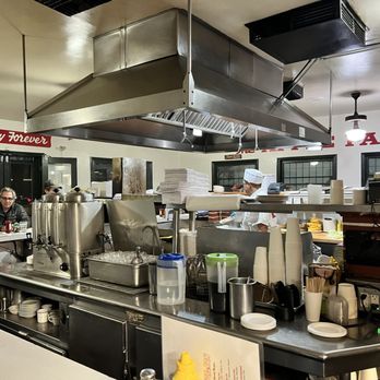 The Apple Pan - Preparation counter - Burgers Near Me - Los Angeles, California The Apple Pan - Preparation counter - Burgers Near Me - Los Angeles, California