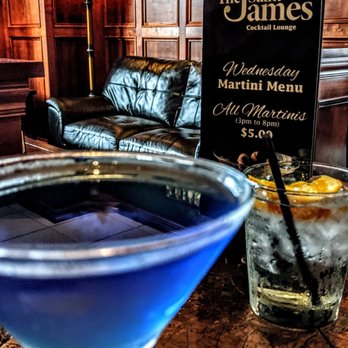 St James Cocktail Lounge
