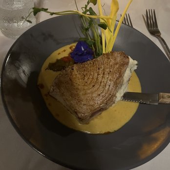 Hukilau Lanai - Fresh from the net Ahi dinner - Seafood Near Me - Kapaa, Hawaii