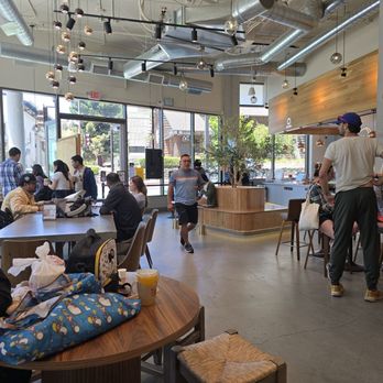 Chicha San Chen - Busy Sunday afternoon crowd - Bubble Tea Near Me - Berkeley, California