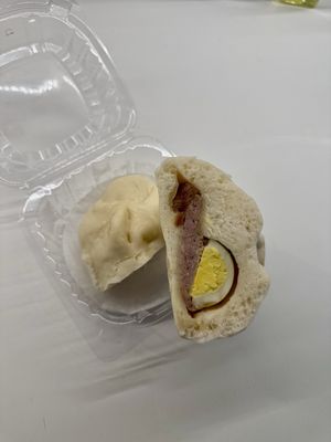 Huy's Sandwiches by null