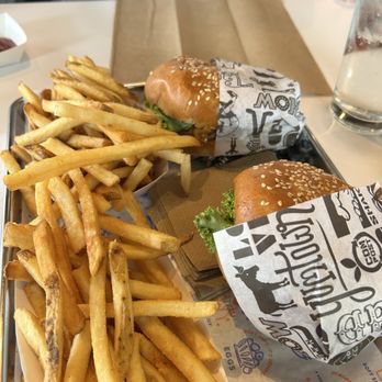 Super Duper Burgers - We got two mini burgers and 2 fries Super good! Fries were crispy and the burgers tasted delicious!! - Burgers Near Me - San Ramon, California Super Duper Burgers - We got two mini burgers and 2 fries Super good! Fries were crispy and the burgers tasted delicious!! - Burgers Near Me - San Ramon, California