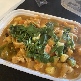 Eating Time - L3. Thai Red Curry Chicken Lunch - Asian Fusion Near Me - Birmingham, Alabama