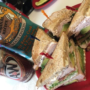 Dolce Vita Bakery Cafe - The Club w/ Maui Onion Dirty Chips - Cafes Near Me - Gainesville, Florida