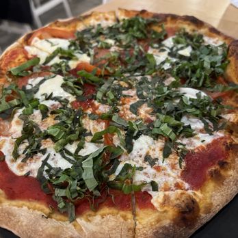 Neo Pizza- Annapolis - Margherita Pie - Bars Near Me - Annapolis, Maryland Neo Pizza- Annapolis - Margherita Pie - Bars Near Me - Annapolis, Maryland