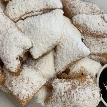 Zeppo's Pizza - Fried dough - Pizza Near Me - Bakersfield, California Zeppo's Pizza - Fried dough - Pizza Near Me - Bakersfield, California