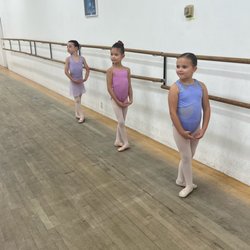 Carousel Dance Studio - Ballet with Ms.Natalie