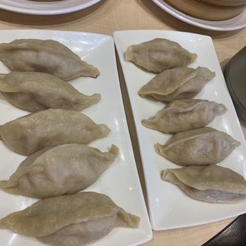 Ding Tai Fung - Pan fried pork dumplings - Chinese Near Me - Toronto, Ontario Ding Tai Fung - Pan fried pork dumplings - Chinese Near Me - Toronto, Ontario