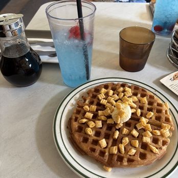 The Laundry Diner - Waffle with Captain Crunch & Ocean Water - Breakfast & Brunch Near Me - Savannah, Georgia