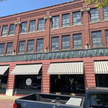 Harp & Clover - Irish Near Me - Gadsden, Alabama