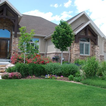 Scenic View Landscape - the front of a house - Landscaping Near Me Scenic View Landscape - the front of a house - Landscaping Near Me