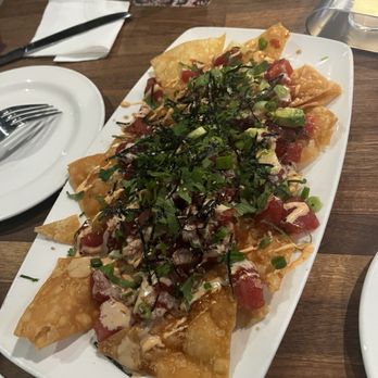 Yard House - Poke Nachos - New American Near Me - Rancho Cucamonga, California