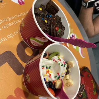 Menchies - Fro-yooooo - Ice Cream & Frozen Yogurt Near Me - Miami, Florida Menchies - Fro-yooooo - Ice Cream & Frozen Yogurt Near Me - Miami, Florida