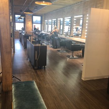 Salon DJ - Hair area - Hair Salons Near Me - Chicago, Illinois