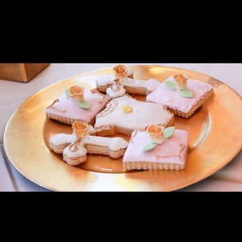 Custom Cake Design - Baby girl shower cookies - Bakeries Near Me - Gaithersburg, Maryland Custom Cake Design - Baby girl shower cookies - Bakeries Near Me - Gaithersburg, Maryland