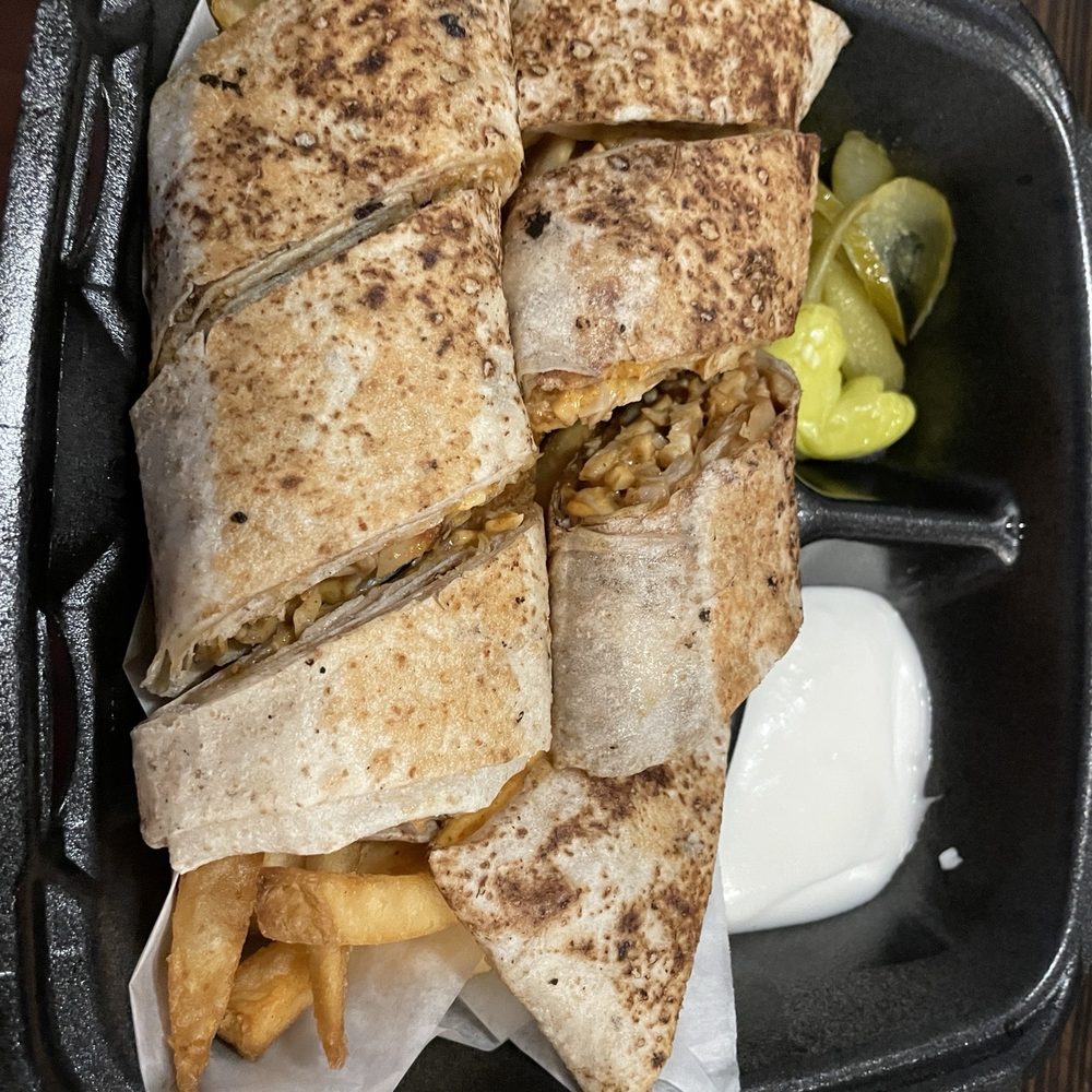 Sultan’s Shawarma Shack - Spicy Schwarma combo - very good fresh, not great as leftovers - Lebanese Near Me - Gretna, Louisiana Sultan’s Shawarma Shack - Spicy Schwarma combo - very good fresh, not great as leftovers - Lebanese Near Me - Gretna, Louisiana