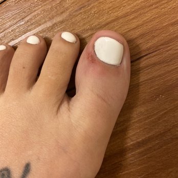 Cute-Icle Nails & Spa - Cut toe - Nail Salons Near Me - Surprise, Arizona