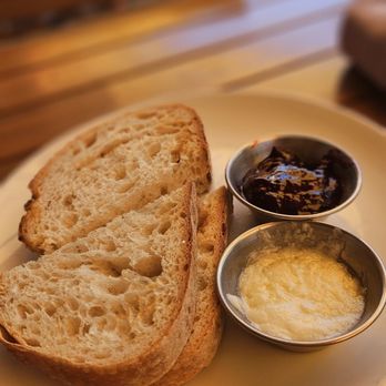 Union On Yale - Toast with Butter and Blueberry Jam - New American Near Me - Claremont, California Union On Yale - Toast with Butter and Blueberry Jam - New American Near Me - Claremont, California