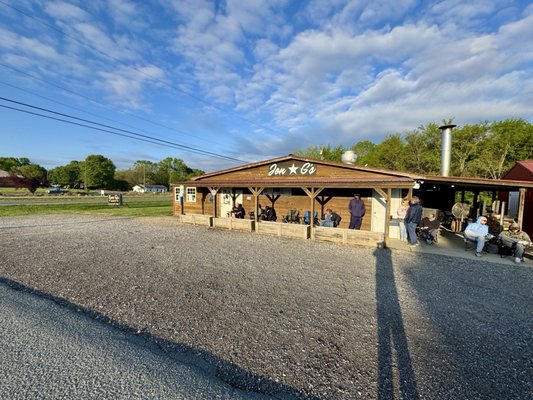 Jon G's Barbecue by null