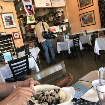 Mofongos - Relaxed atmosphere - Puerto Rican Near Me - North Hollywood, California