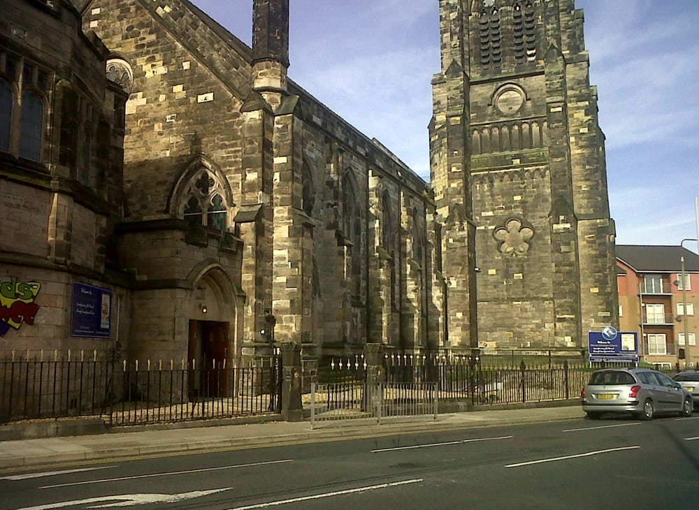 WIRRAL CHRISTIAN CENTRE Churches Woodchurch Road, Birkenhead