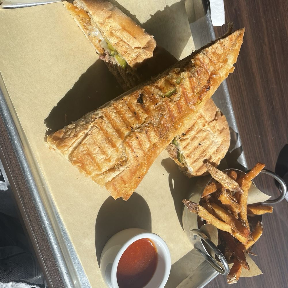 Kounter - Cuban Sandwich & Fries - New American Near Me - Rock Hill, South Carolina