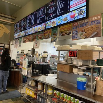 Flying Fish - Order then find yourself a table - Seafood Near Me - Little Rock, Arkansas