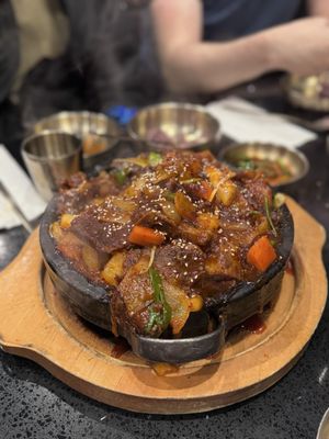 Daeho kalbijjim & beef soup by null