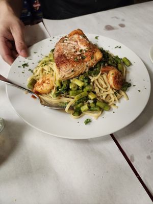 Gio's Cafe And Deli by null