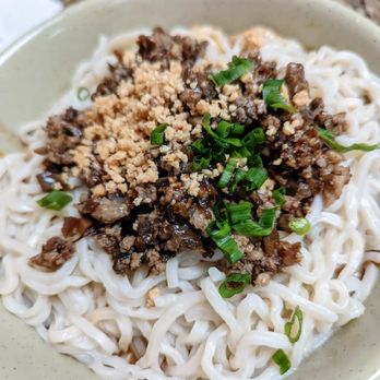 Old Place Cafe 老地方 - Dan Dan Noodles (擔擔麵) - Chinese Near Me - Sugar Land, Texas Old Place Cafe 老地方 - Dan Dan Noodles (擔擔麵) - Chinese Near Me - Sugar Land, Texas