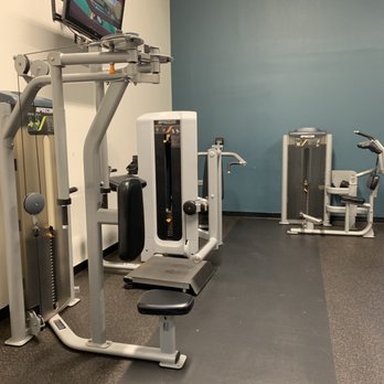 Gold's Gym - Women's section includes back machines and a tv. - Gyms Near Me - Harlingen, Texas Gold's Gym - Women's section includes back machines and a tv. - Gyms Near Me - Harlingen, Texas