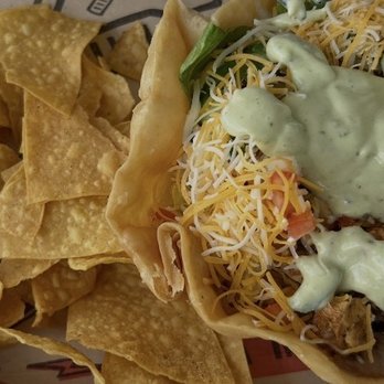 Tijuana Flats - Blackened Chicken Taco Salad - Mexican Near Me - Lake Mary, Florida