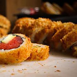 Tsuri - Spicy Tuna Tempura Roll