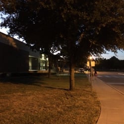 Rosemeade Elementary School - National walk to school day