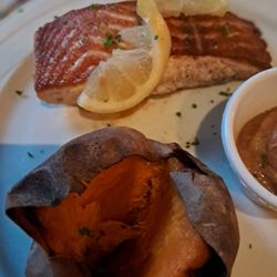 Gunselman’s Steakhouse & Bar