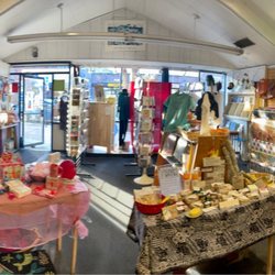 Meow Meow - Panoramic view of the store inside (pic #1)
