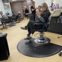 Design 1 Salon Spa - Plainfield