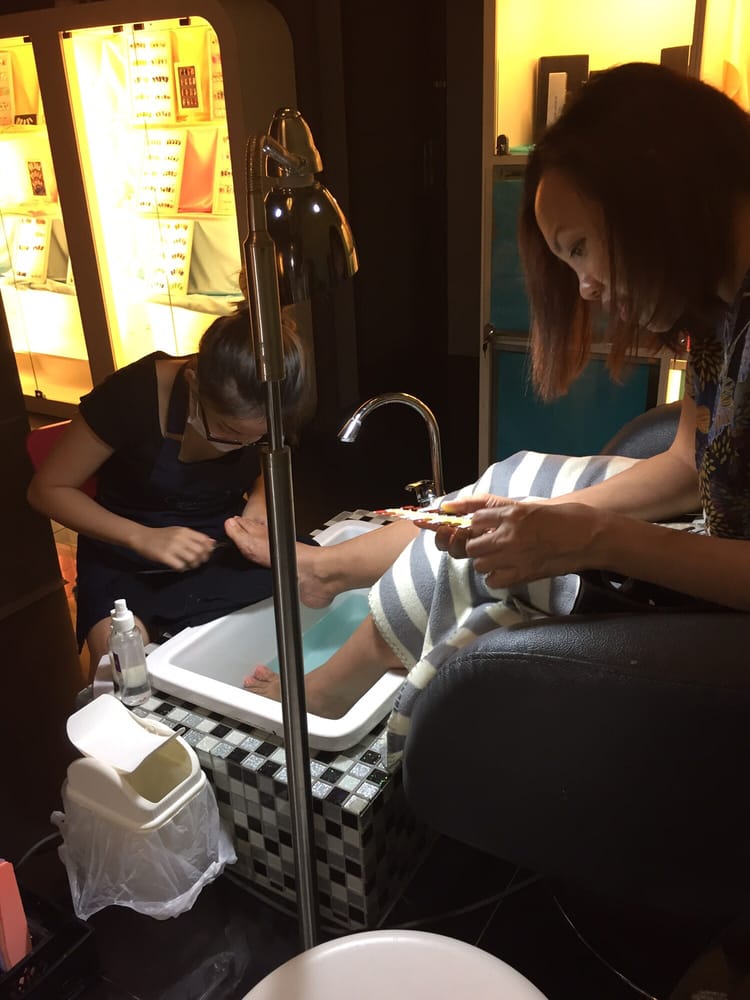 LAVISH NAIL SALON Updated September 2024 Jalan Stutong, Kuching
