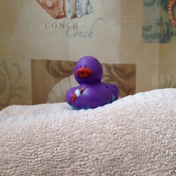 Seacrest Inn - Rubber ducky for your jacuzzi bath (they're picked at random, but you can ask to exchange them). - Hotels Near Me - Avalon, California Seacrest Inn - Rubber ducky for your jacuzzi bath (they're picked at random, but you can ask to exchange them). - Hotels Near Me - Avalon, California