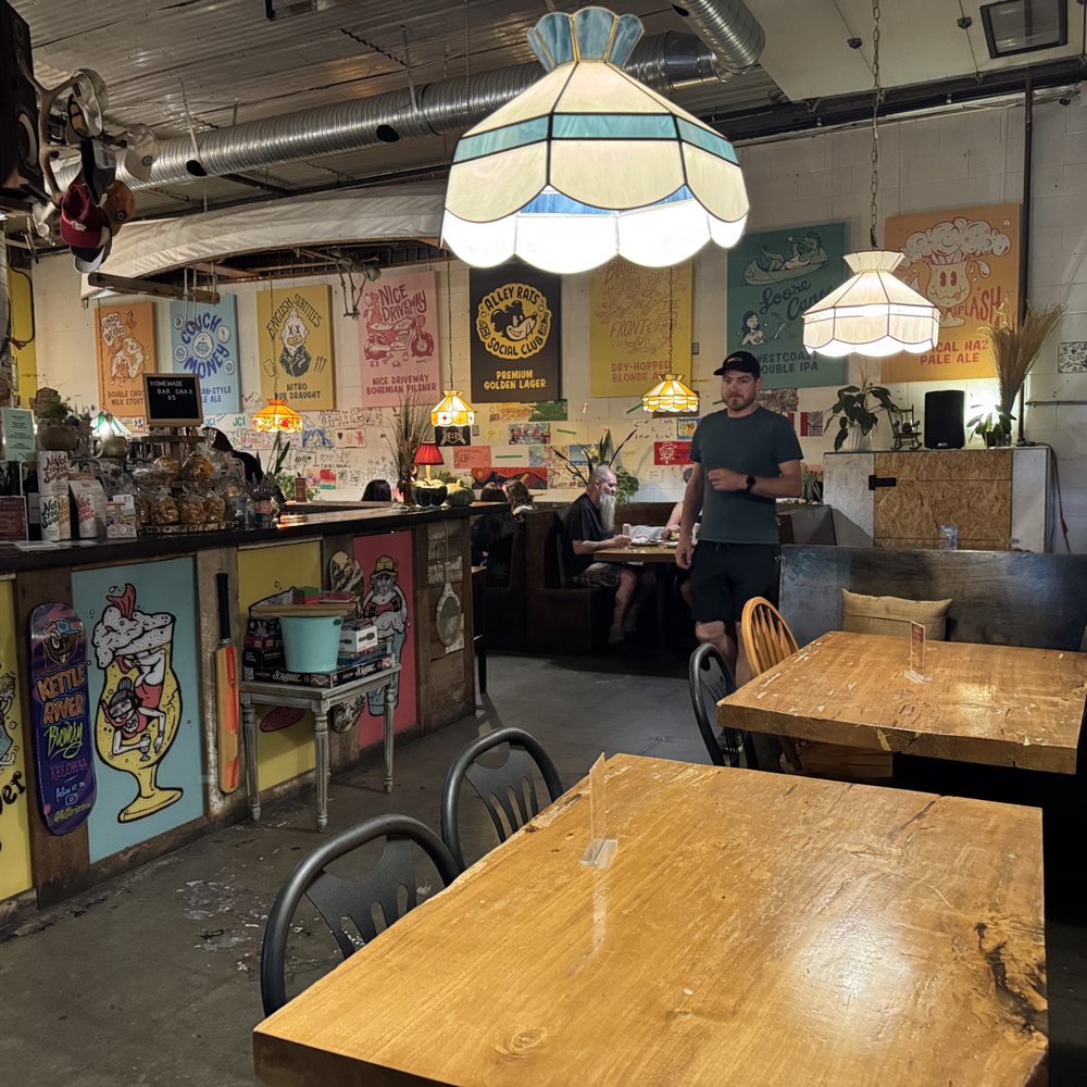 Kettle River Brewing - Indoor seating area~ - Breweries Near Me - Kelowna, British Columbia Kettle River Brewing - Indoor seating area~ - Breweries Near Me - Kelowna, British Columbia